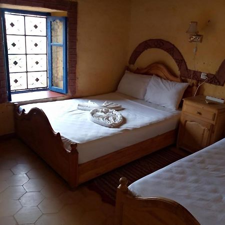 Les Pyramides Hotel 梅尔祖卡 外观 照片