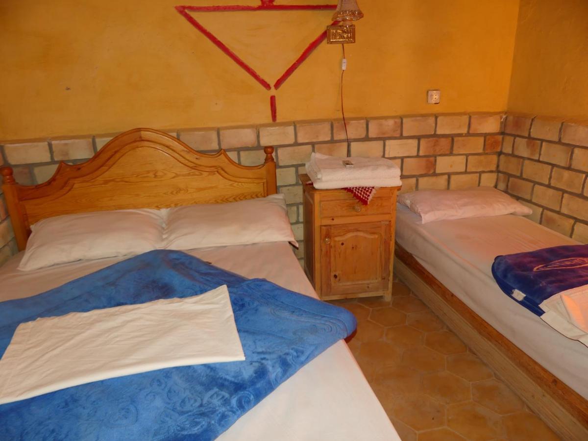 Les Pyramides Hotel 梅尔祖卡 外观 照片