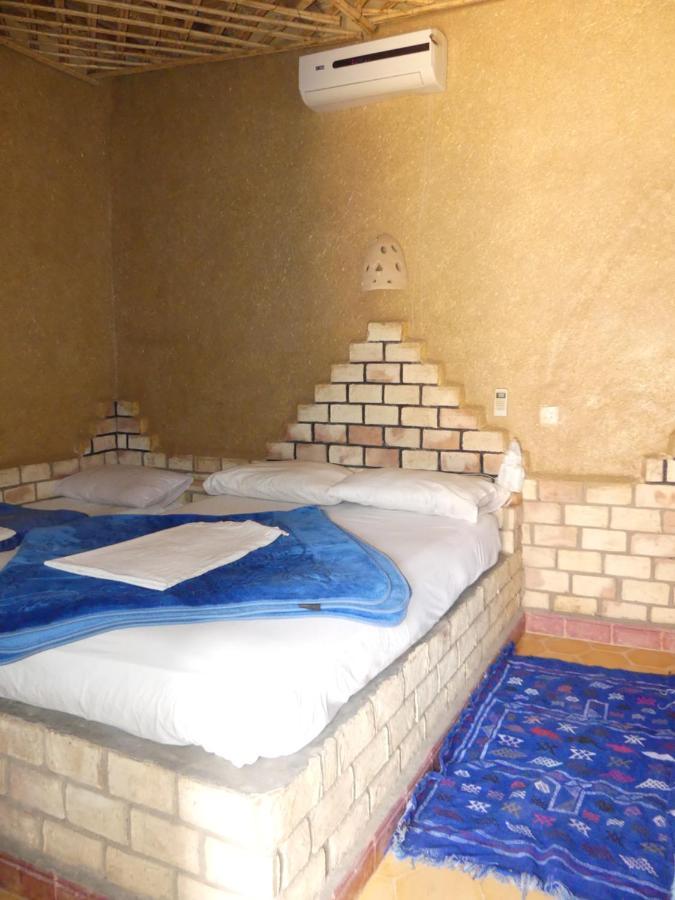 Les Pyramides Hotel 梅尔祖卡 外观 照片