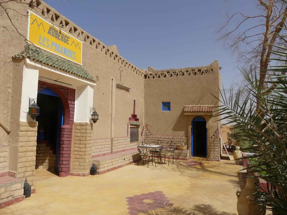 Les Pyramides Hotel 梅尔祖卡 外观 照片