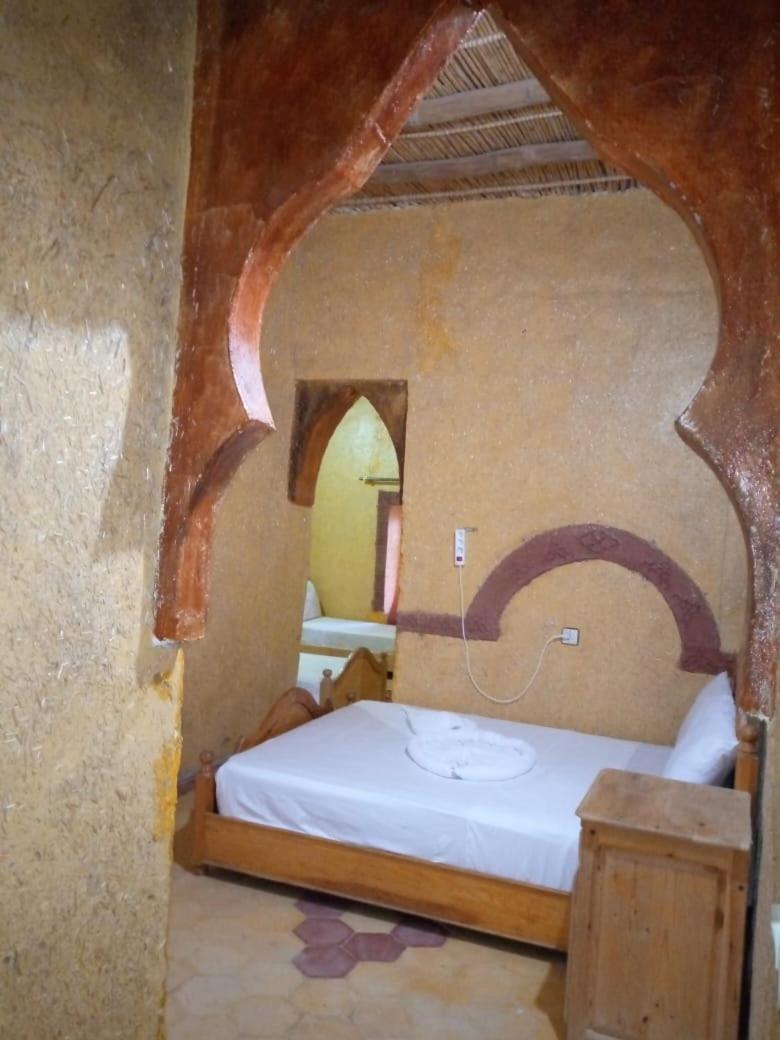 Les Pyramides Hotel 梅尔祖卡 外观 照片